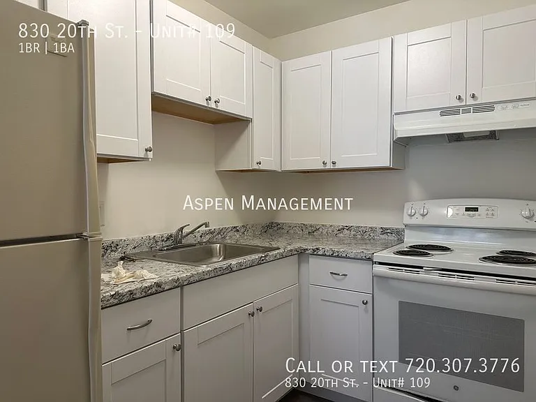 830 20th St #109 — Photo 8