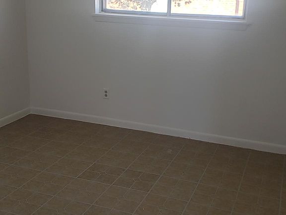 4th image of 100 Plum Ave APT 11