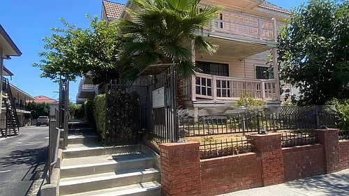 310 N Moore Ave #C Photo 1