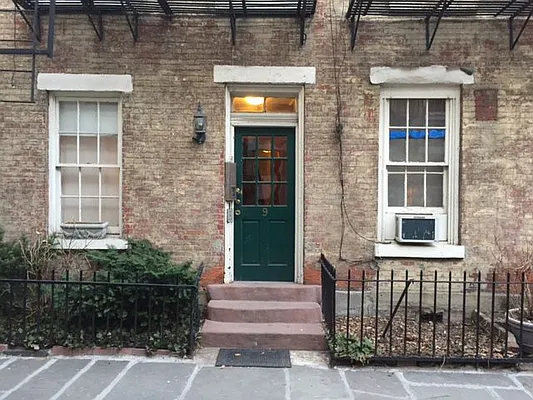 Rented by Downtown Realty Group LTD | media 12