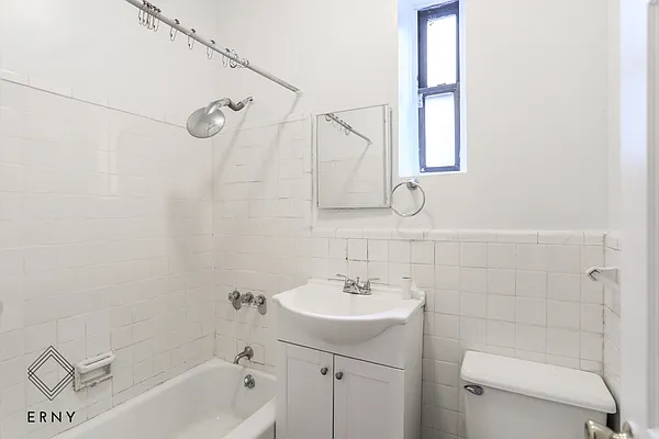 Rented by ERNY LLC | media 3