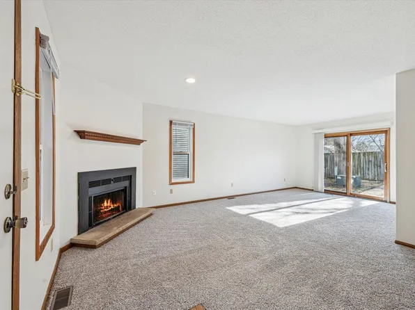 1027 Valley Side Dr #1029, Maumee, OH 43537