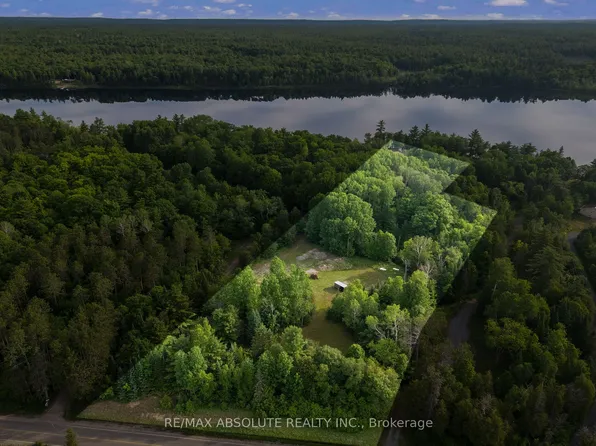 754B Ferguson Lake Rd, Greater Madawaska, ON K7V 3Z7