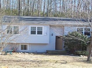 43 Grouse Cir, East Lyme, CT 06333
