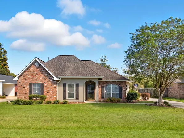 14504 Lake Crossing Dr, Gonzales, LA 70737