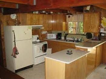 2nd image of 1523 Gertrude Way