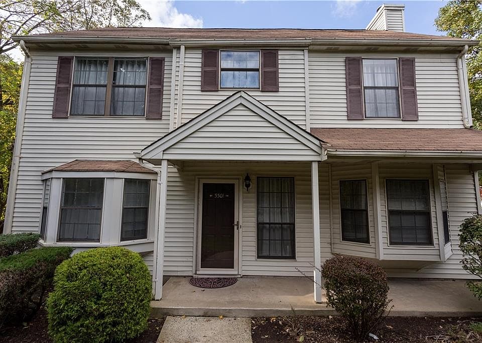2nd image of 3301 Stonehedge Rd #3301