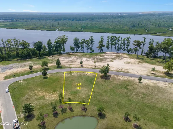 2732 Alvernia Drive, Castle Hayne, NC 28429