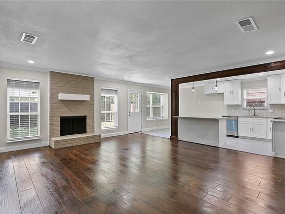 3rd image of 1632 Bette Dr