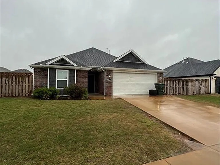4371 W Barhem Dr — Photo 1