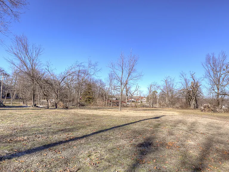 3801 Cresswell Ave — Photo 39