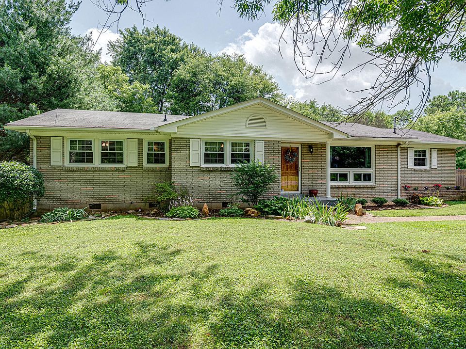 1st image of 2629 Western Hills Dr
