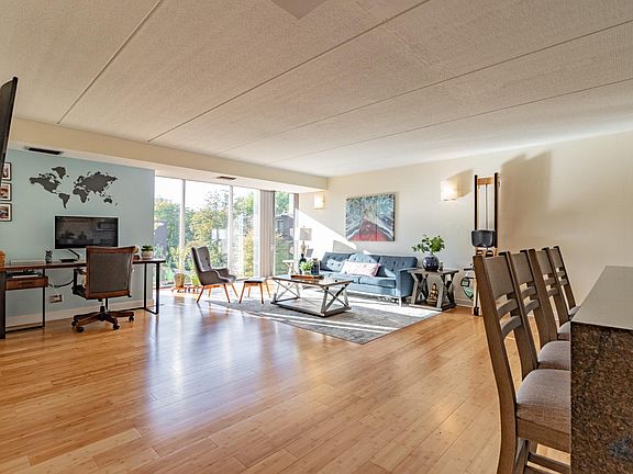 5th image of 1301 N Western Ave Unit 330