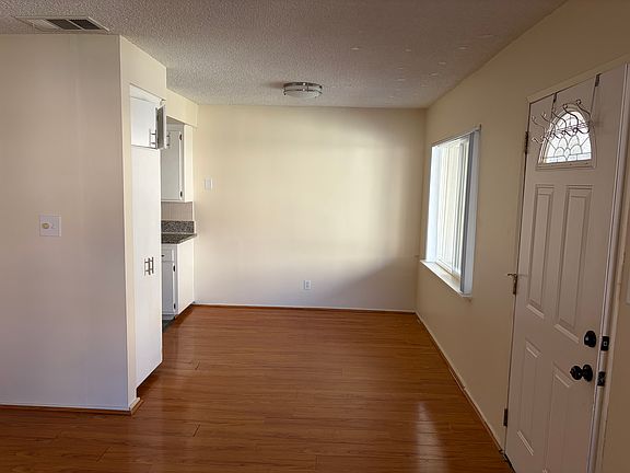 5th image of 835 Fairview Ave APT 9