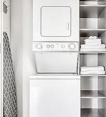 4th image of 830 8th Ave #4W
