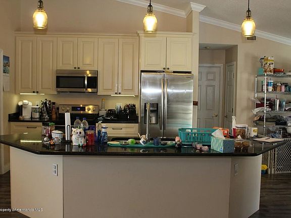 5th image of 18622 White Pine Cir