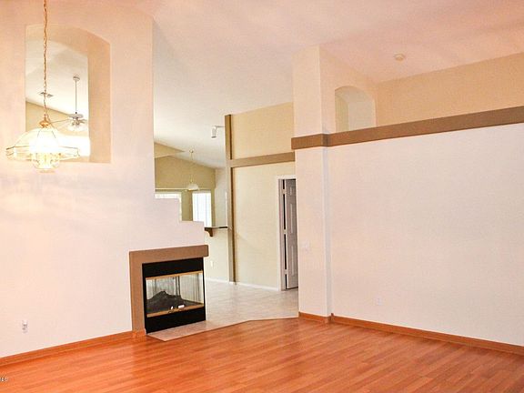 3rd image of 4267 E Molly Ln
