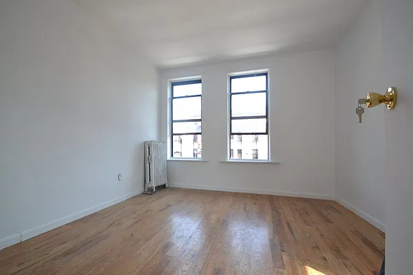 Rented by Bohemia Realty Group | media 20