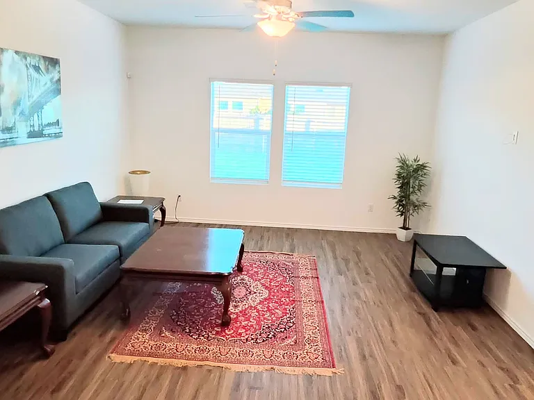204 Coventry Dr — Photo 17