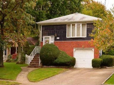 1st image of 95 Carman Ave