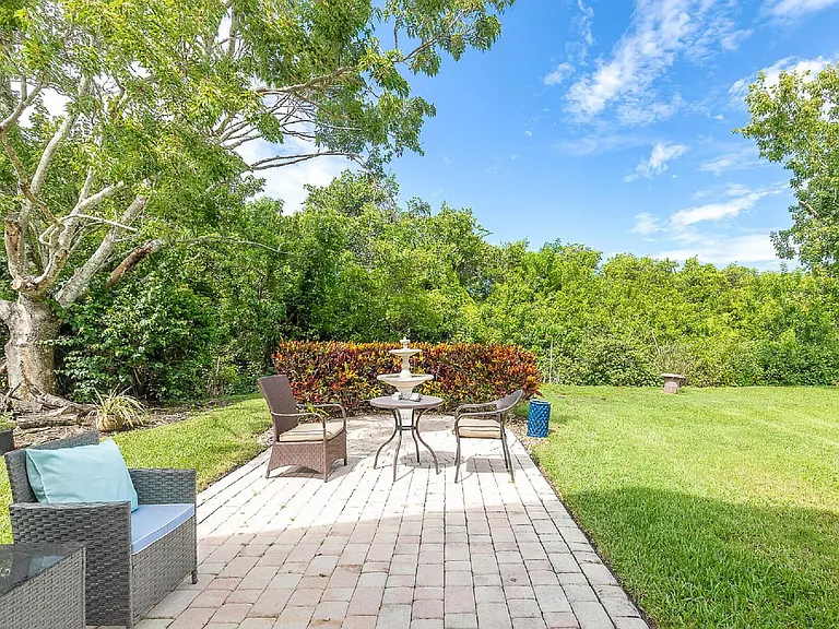 3198 SE Carrick Green Ct — Photo 13