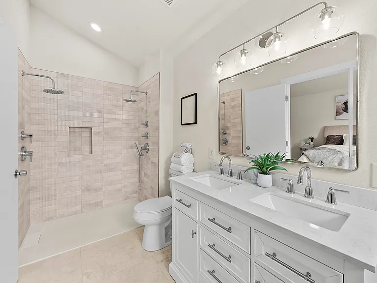4938 Old Oak St SE — Photo 17