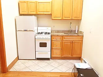 Rented by NY Space Finders Inc.