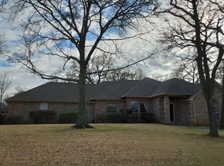 1124 Oak Valley Rd, Burleson, TX 76028