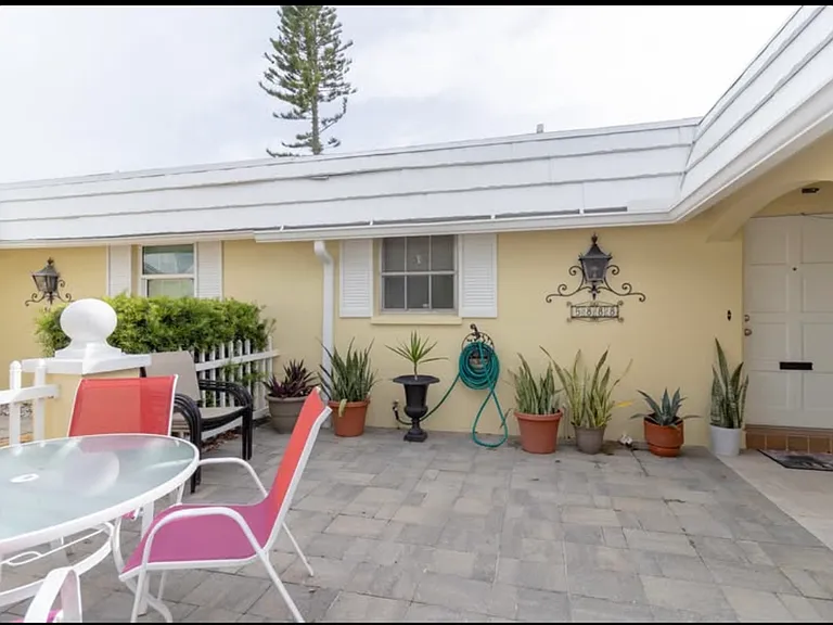 5888 Driftwood Pl — Photo 12