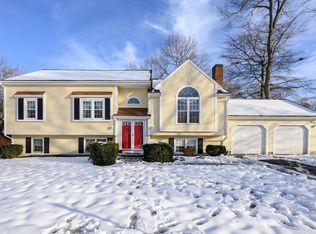 172 Liberty Bell Cir, Weymouth, MA 02189