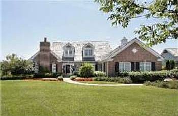 1st image of 1911 W Southmeadow Ln