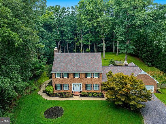 4th image of 16515 Frederick Rd