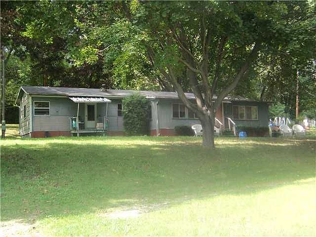 1st image of 2218 Eastman Ave