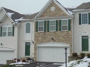 765 Freedom Dr, Carnegie, PA 15106