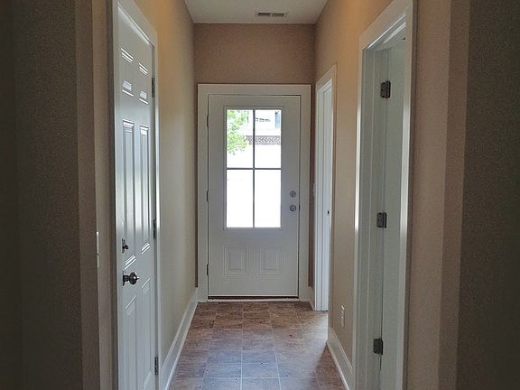 2nd image of 815 Kent Dr