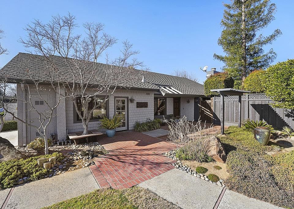 1st image of 4005 Ashbrook Cir