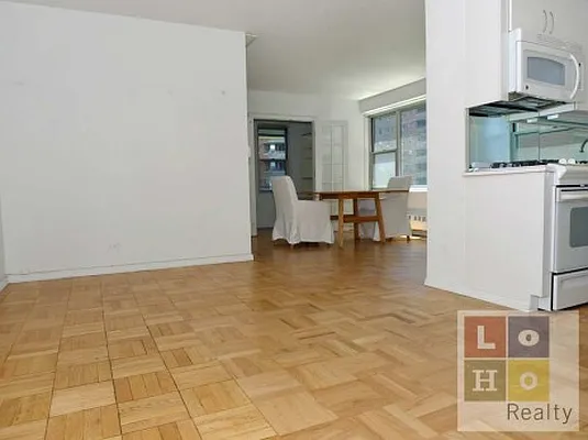 Sold by LoHo Realty | media 5