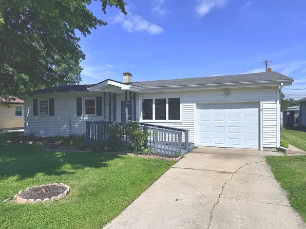 408 Church St, Crown Point, IN 46307