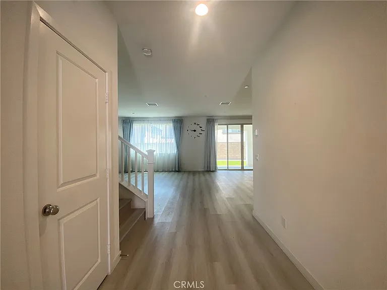 2932 E Silver Sky Dr — Photo 3