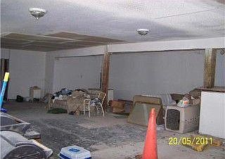 3rd image of 2100 Eads St