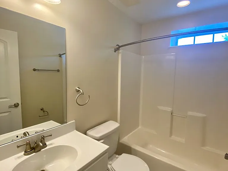 11 Maverick Dr — Photo 129