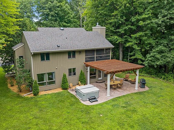 4th image of 4430 Country Aire Ct