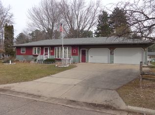 229 N Humphrey Cir, Shawano, WI 54166