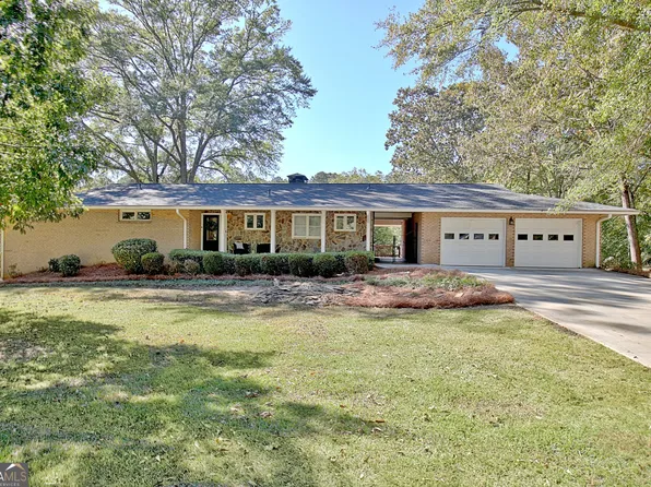 145 Holly Hill Rd, Fayetteville, GA 30214