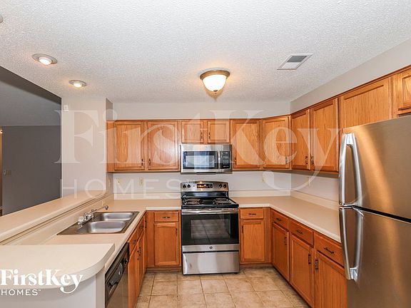5th image of 7056 Ireland Dr