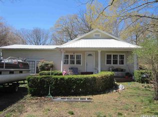 305 Johnston Loop Rd, Jackson, TN 38301