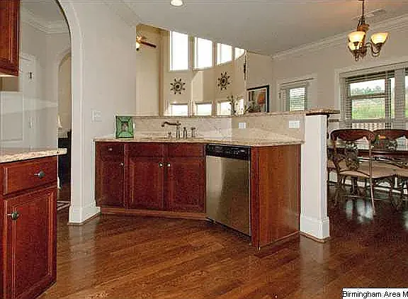 2001 Belvedere Cir — Photo 11