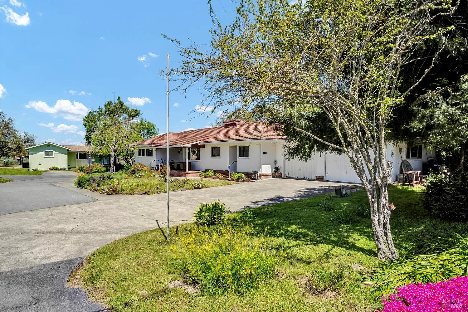 3234 Skillman Lane - 3bd/2ba, 2,354 sqft - in Petaluma, CA