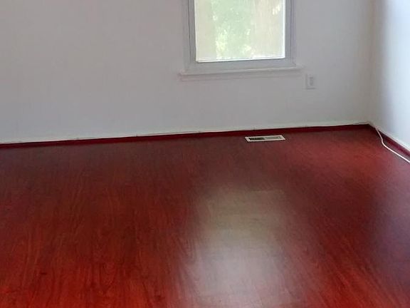 3rd image of 13093 Blakeslee Dr Floor 1