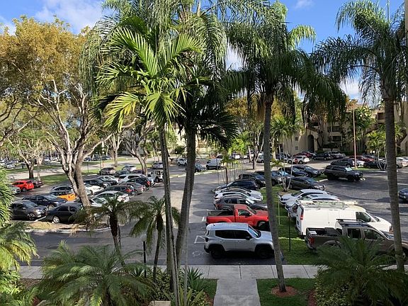 2nd image of 9285 SW 125th Ave APT 303U
